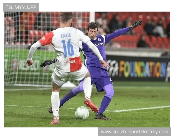 波尔图连续传导撕破卡萨皮亚五后卫防线，展现战术压制力