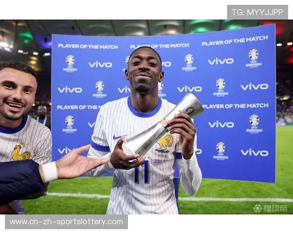 登贝莱伤退成比赛转折点，杜埃替补登场梅开二度救主